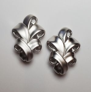 Givenchy Ribbon Clip-on Earrings